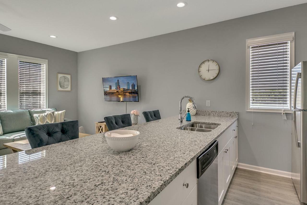 New 3/2 Duplex Minutes From Heart Of Tampa -Unit B Apartman Kültér fotó