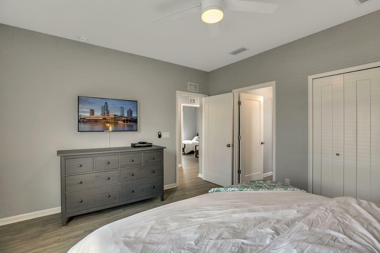 New 3/2 Duplex Minutes From Heart Of Tampa -Unit B Apartman Kültér fotó